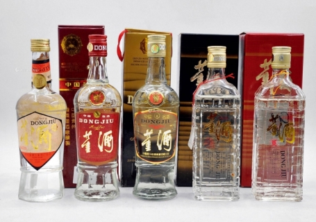 长寿回收红董褐董白董3款90年代的老董酒分别多少钱一瓶，各自介绍与特点分析