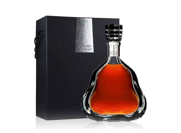 长寿收购轩尼诗李察XO回收Hennessy洋酒干邑白兰地700ml