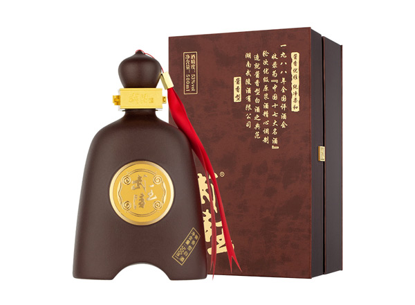 长寿武陵酒回收武陵王武王礼盒装白酒